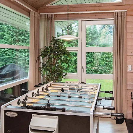 10 Person In V Ggerl Se Bøtø By
