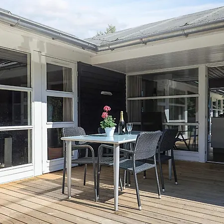 10 Person In Vaeggerlose-by Traum * Boto By