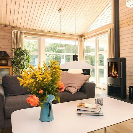 Holiday home 10 Person In Vaeggerlose-by Traum