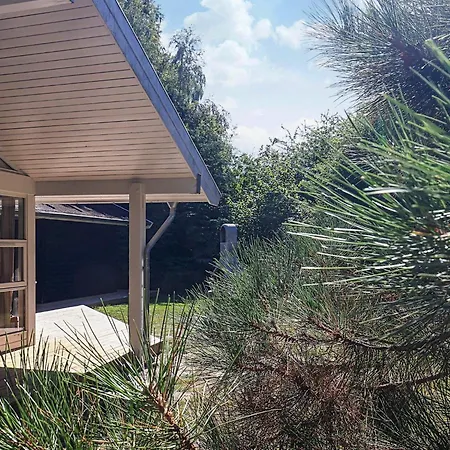 10 Person In Vaeggerlose-by Traum *