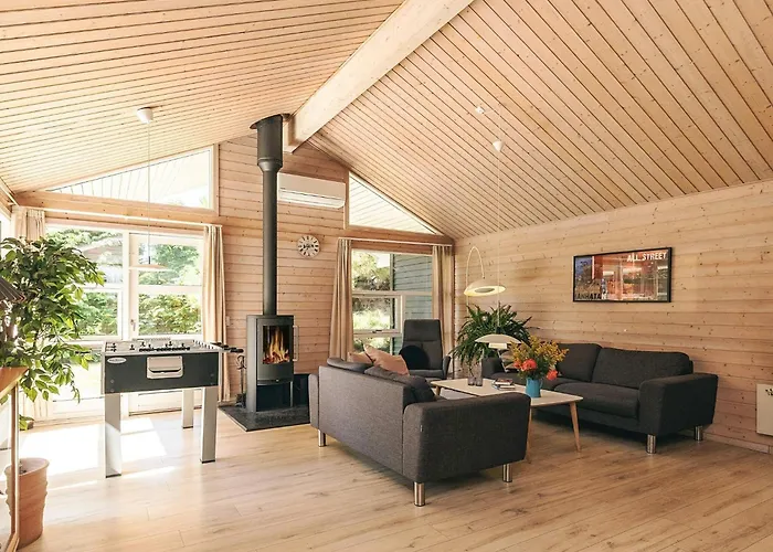 10 Person In Vaeggerlose-by Traum Semesterbostad Bøtø By