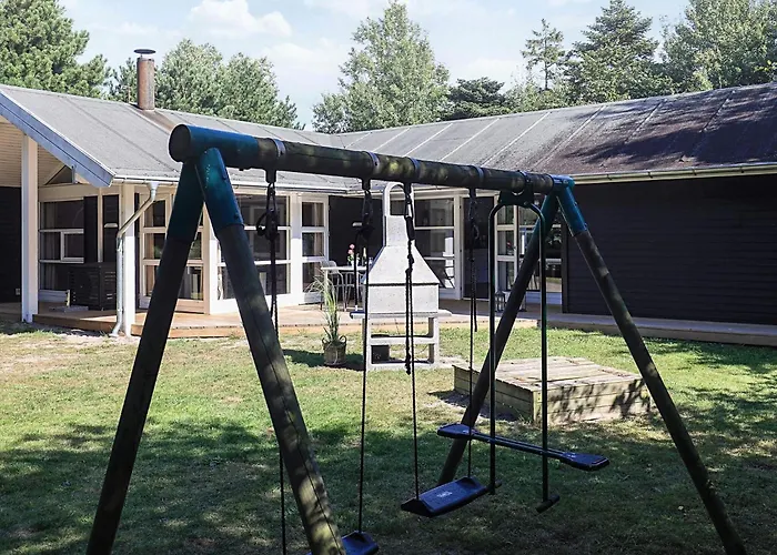 Semesterbostad 10 Person In Vaeggerlose-by Traum Bøtø By