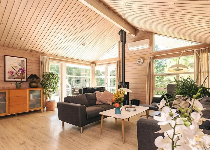 Semesterbostad 10 Person In Vaeggerlose-by Traum