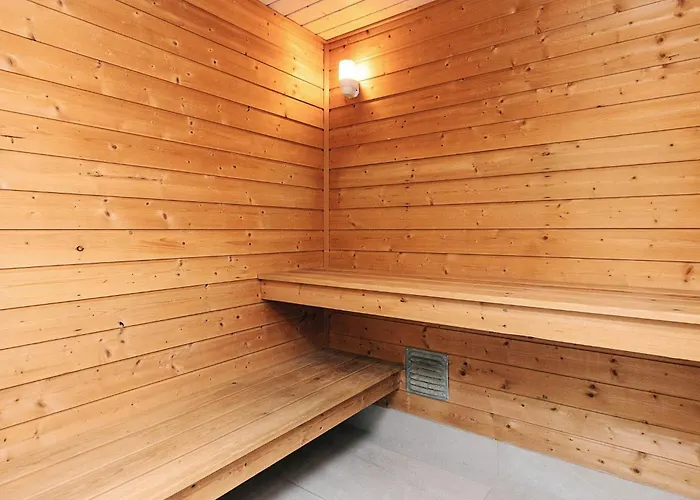 10 Person In Vaeggerlose-by Traum Bøtø By